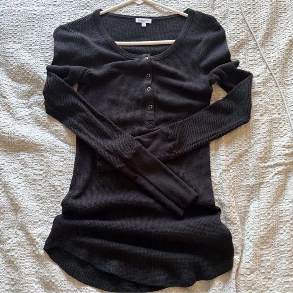 Splendid Thermal Forever Henley. Size Small.